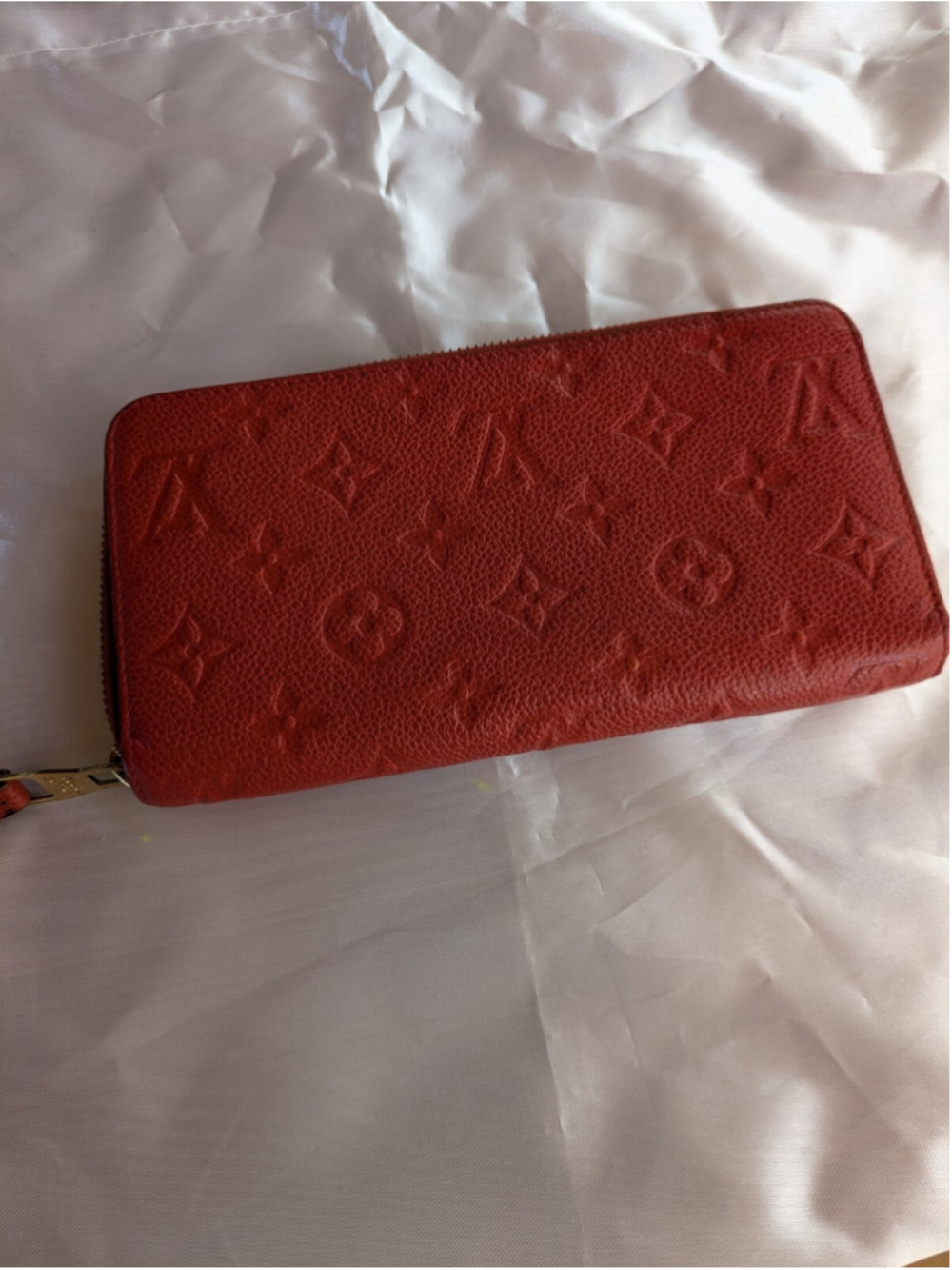 Louis Vuitton Zippy Wallet in Monogram Empreinte Leather, Red Color - Picture 6 of 8